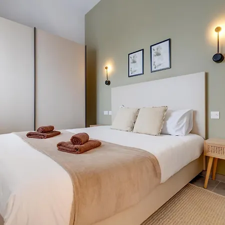 Apartament Steps Away From The Sea In Sliema
