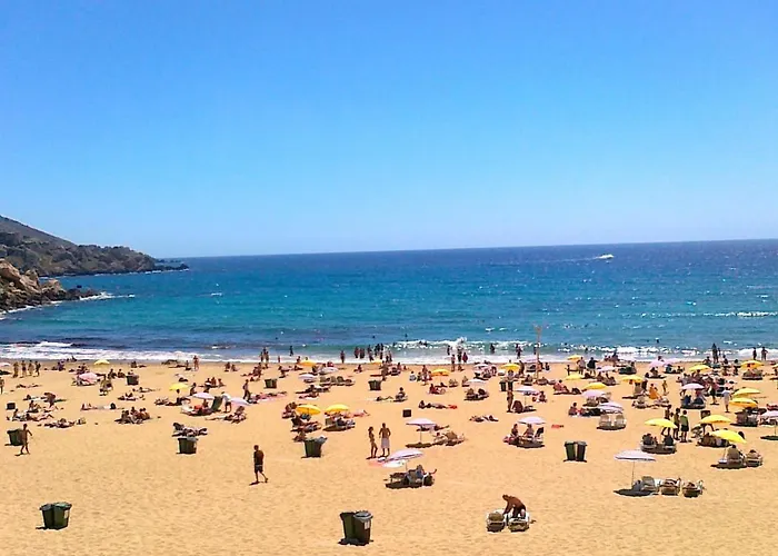 Apartment Steps Away From The Sea In *