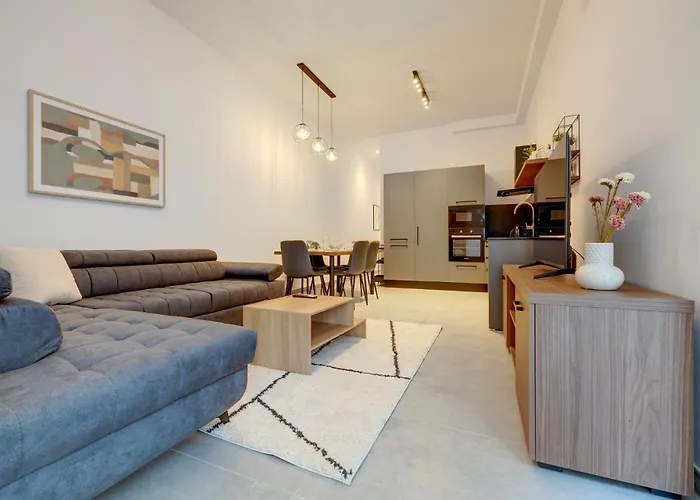 Steps Away From The Sea In * Sliema