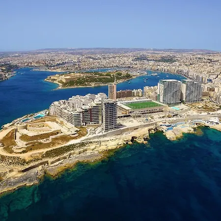 דירה Steps Away From The Sea In *